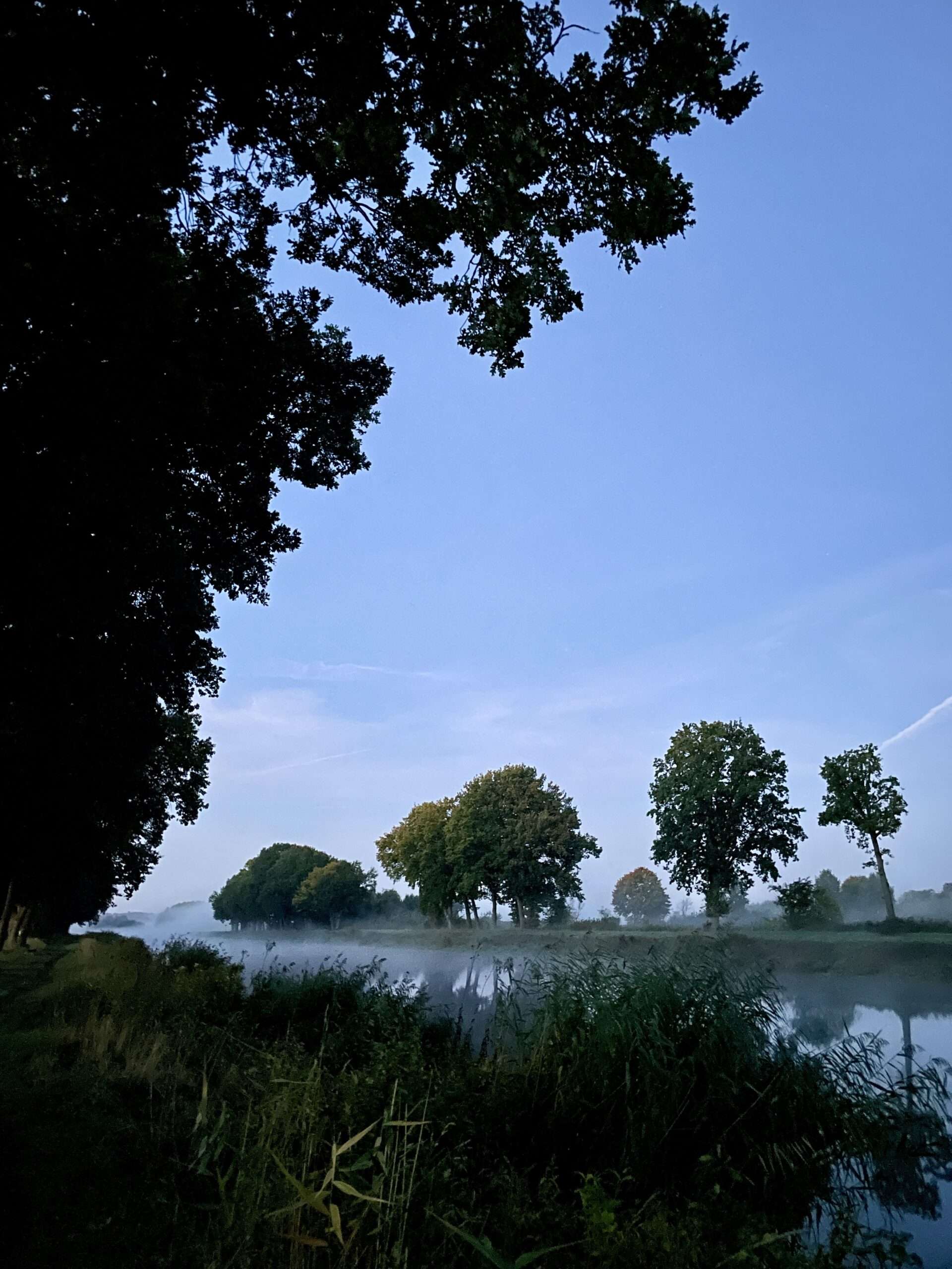 Morgenstimmung über dem Kanal